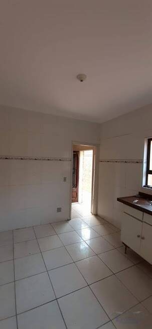 Casa para alugar com 2 quartos, 70m² - Foto 19