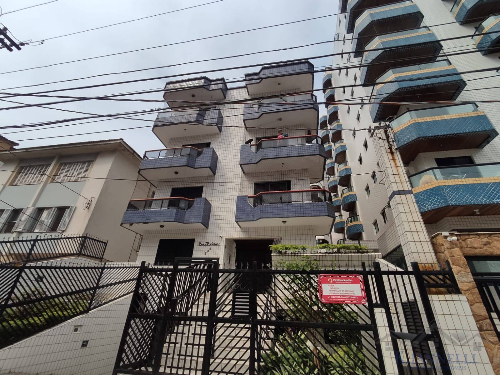 Apartamento 1 Dormitório Alugo / Guilhermina .