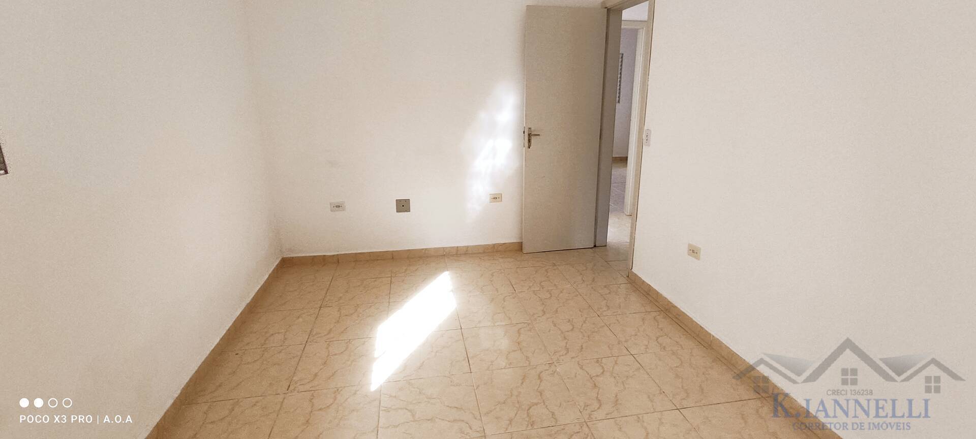 Casa para alugar com 2 quartos, 100m² - Foto 6