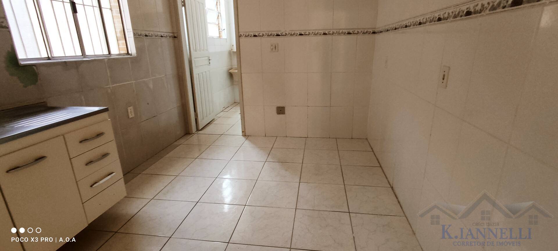 Casa para alugar com 2 quartos, 100m² - Foto 12