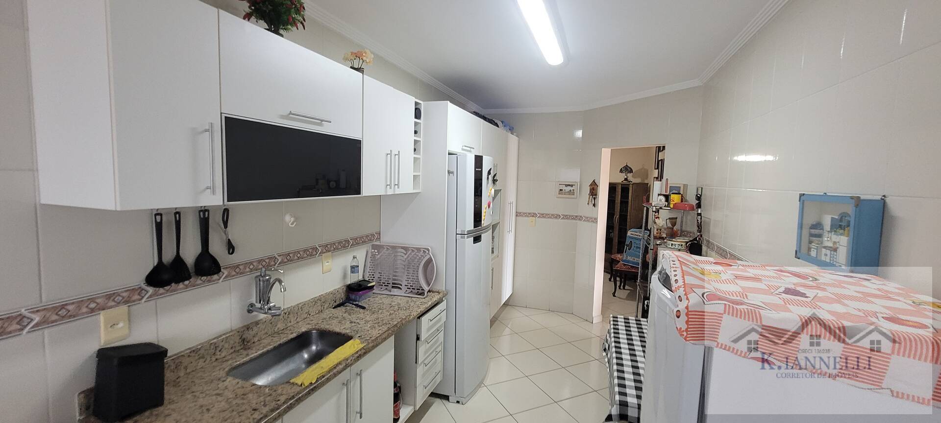 Apartamento 108 mts 2 Dormitórios 1 Suíte com Vista Mar na Guilhermina .