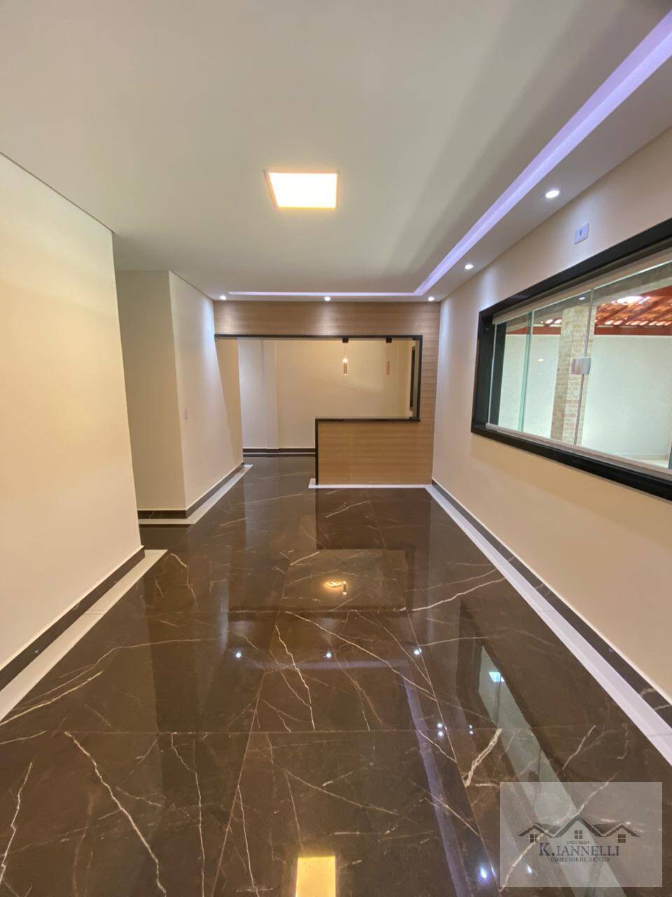 Vendo Ótima Casa com Piscina na Praia Grande