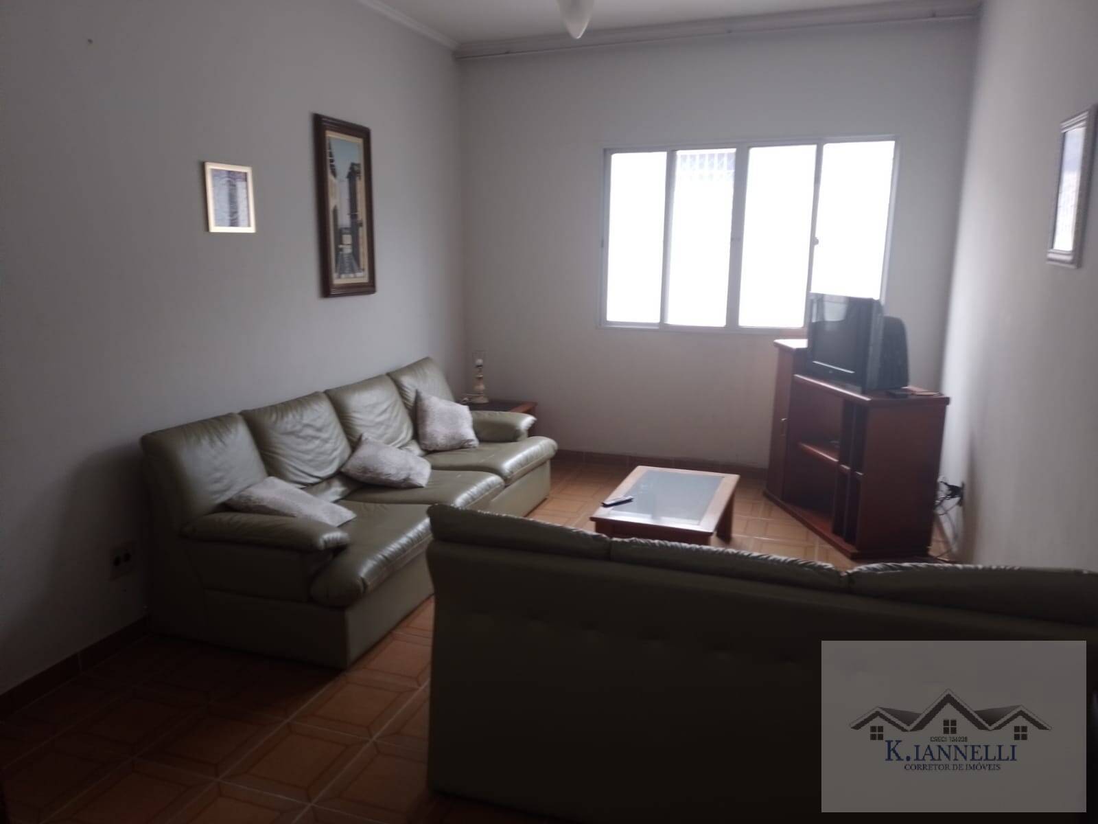 1 Dormitório Grande na Av. Marechal Mallet - Canto do Forte