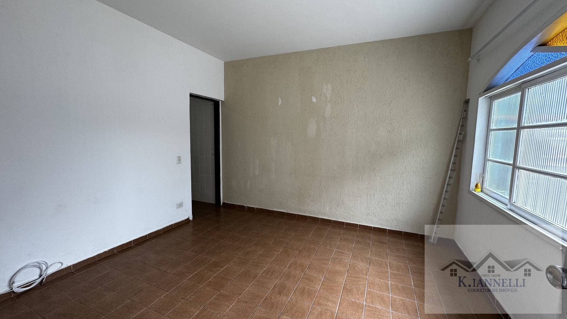 Casa para alugar com 2 quartos, 80m² - Foto 4