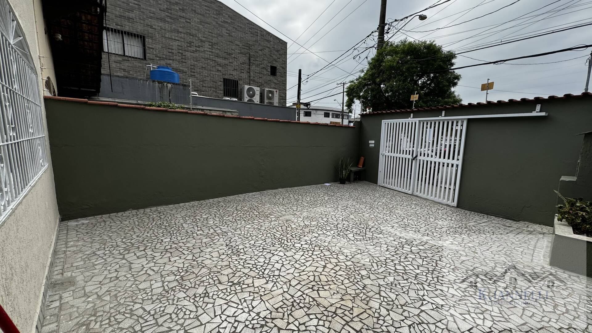 Casa para alugar com 2 quartos, 80m² - Foto 2