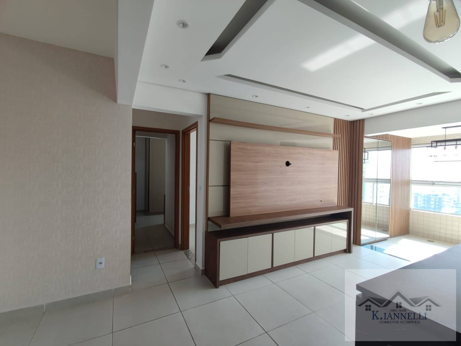 Lindo apartamento de 2 Dormitórios com 2 vagas de garagem e lazer na Ocian
