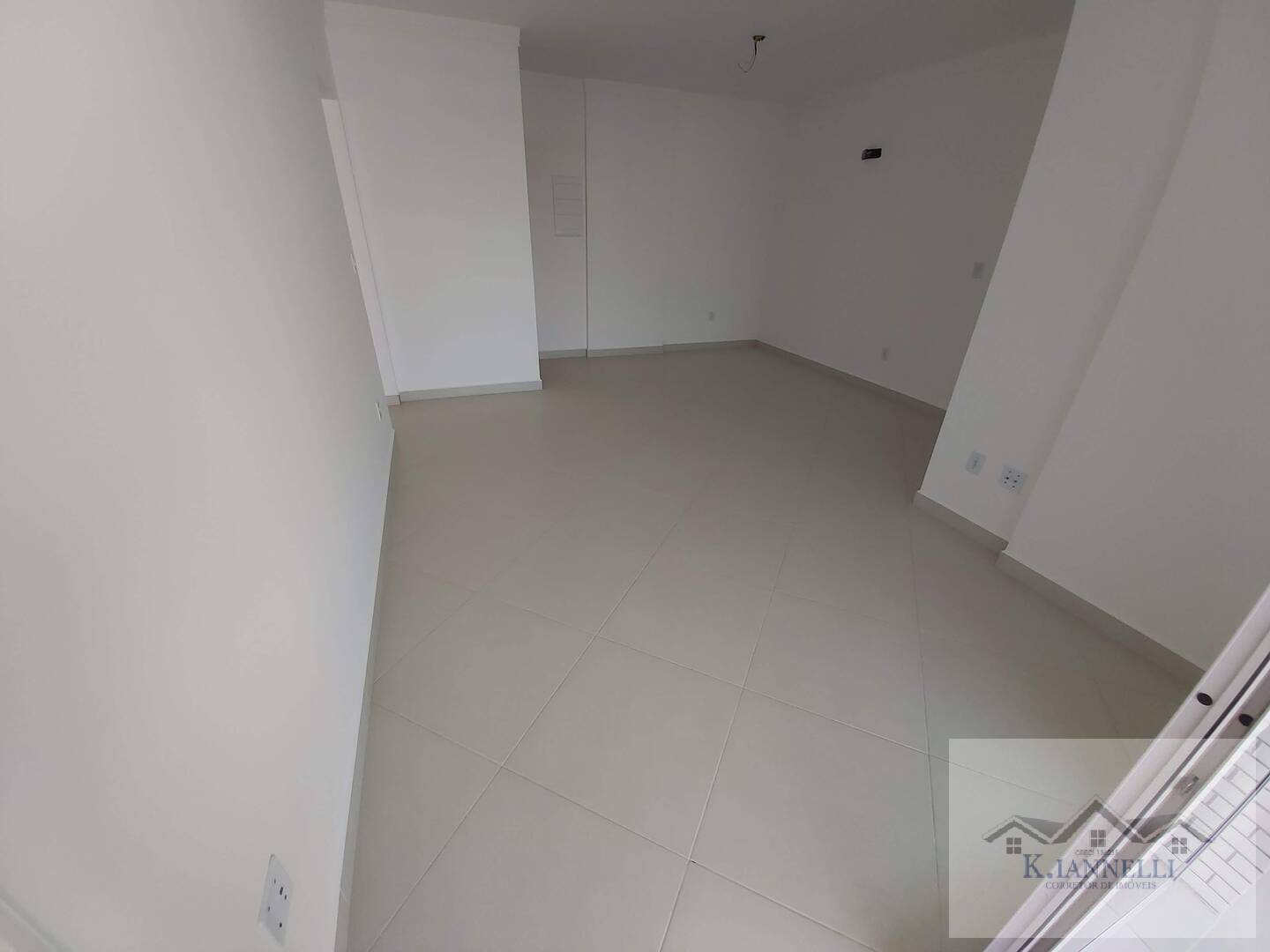 Apartamento para alugar com 3 quartos, 121m² - Foto 12