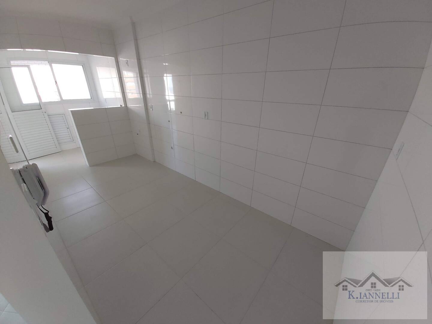 Apartamento para alugar com 3 quartos, 121m² - Foto 13