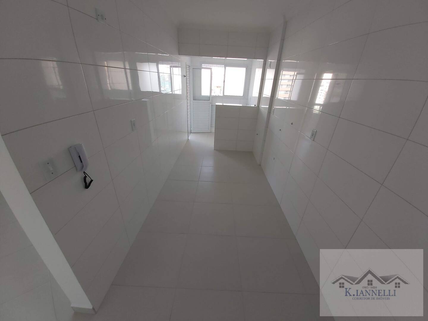 Apartamento para alugar com 3 quartos, 121m² - Foto 14