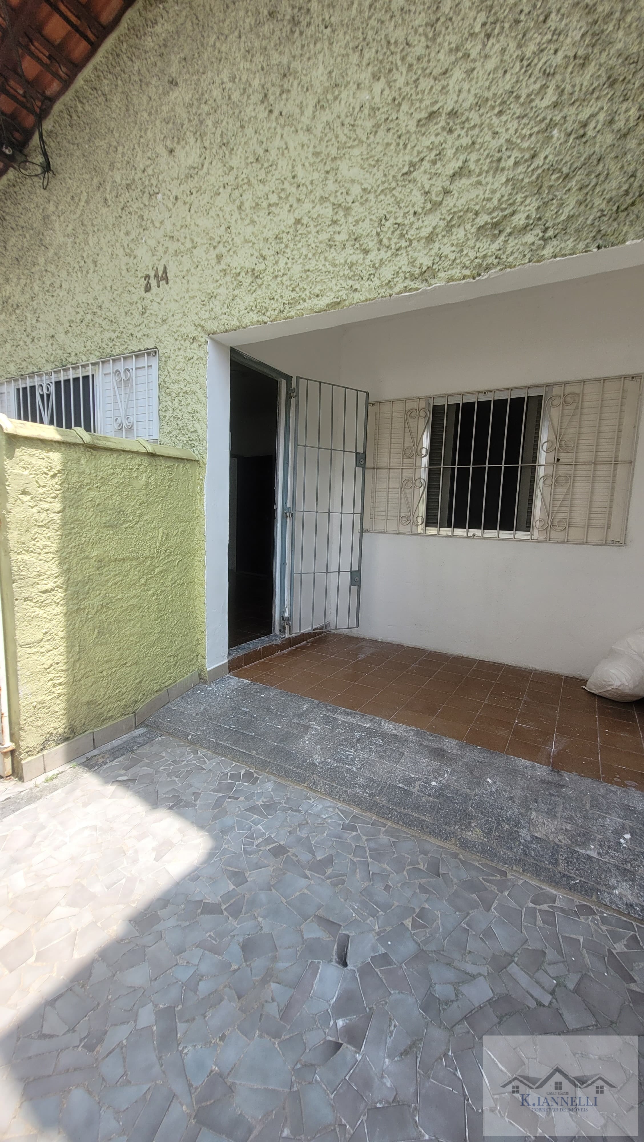 Casa para alugar com 2 quartos, 79m² - Foto 1