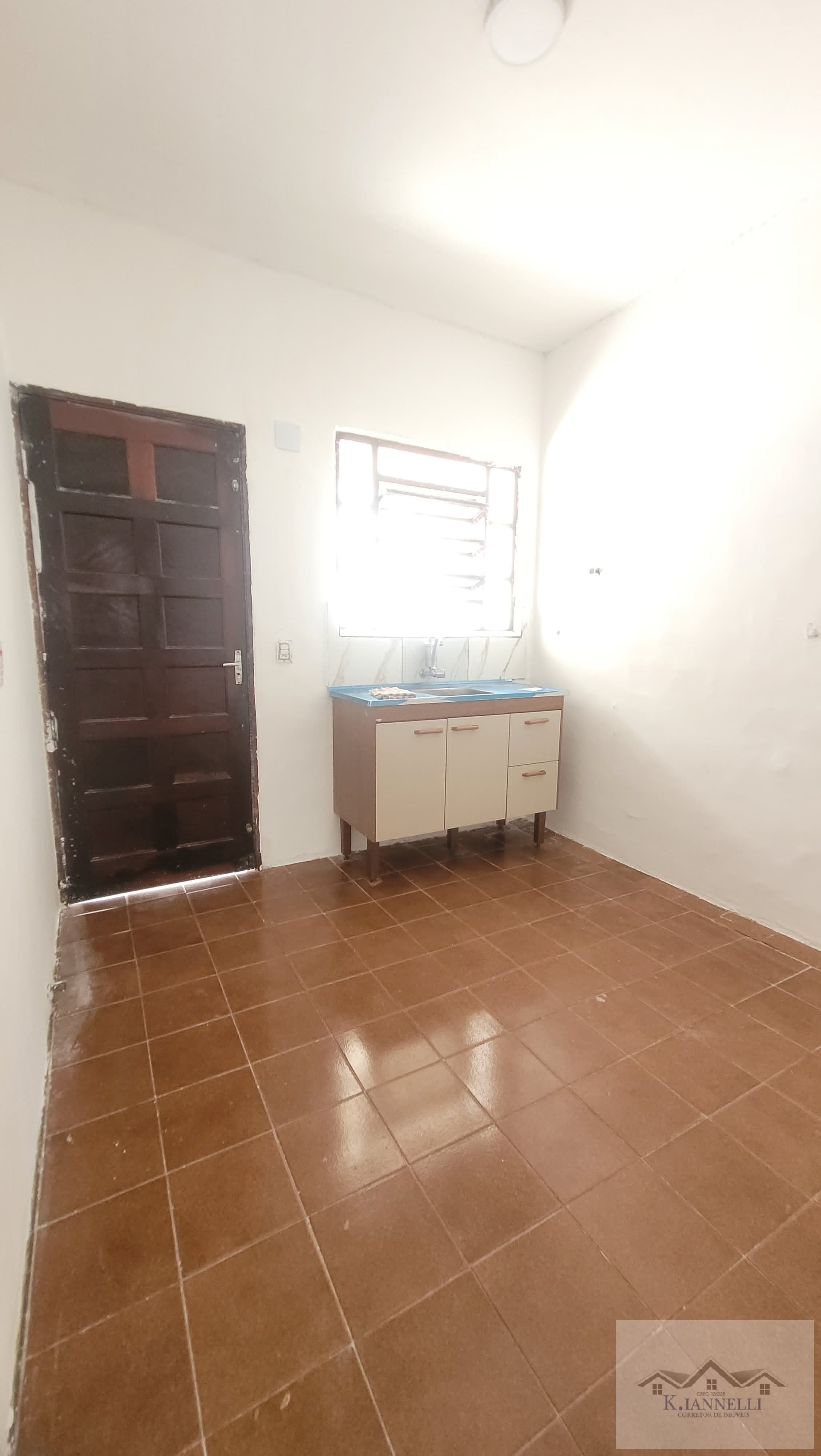Casa para alugar com 2 quartos, 79m² - Foto 13