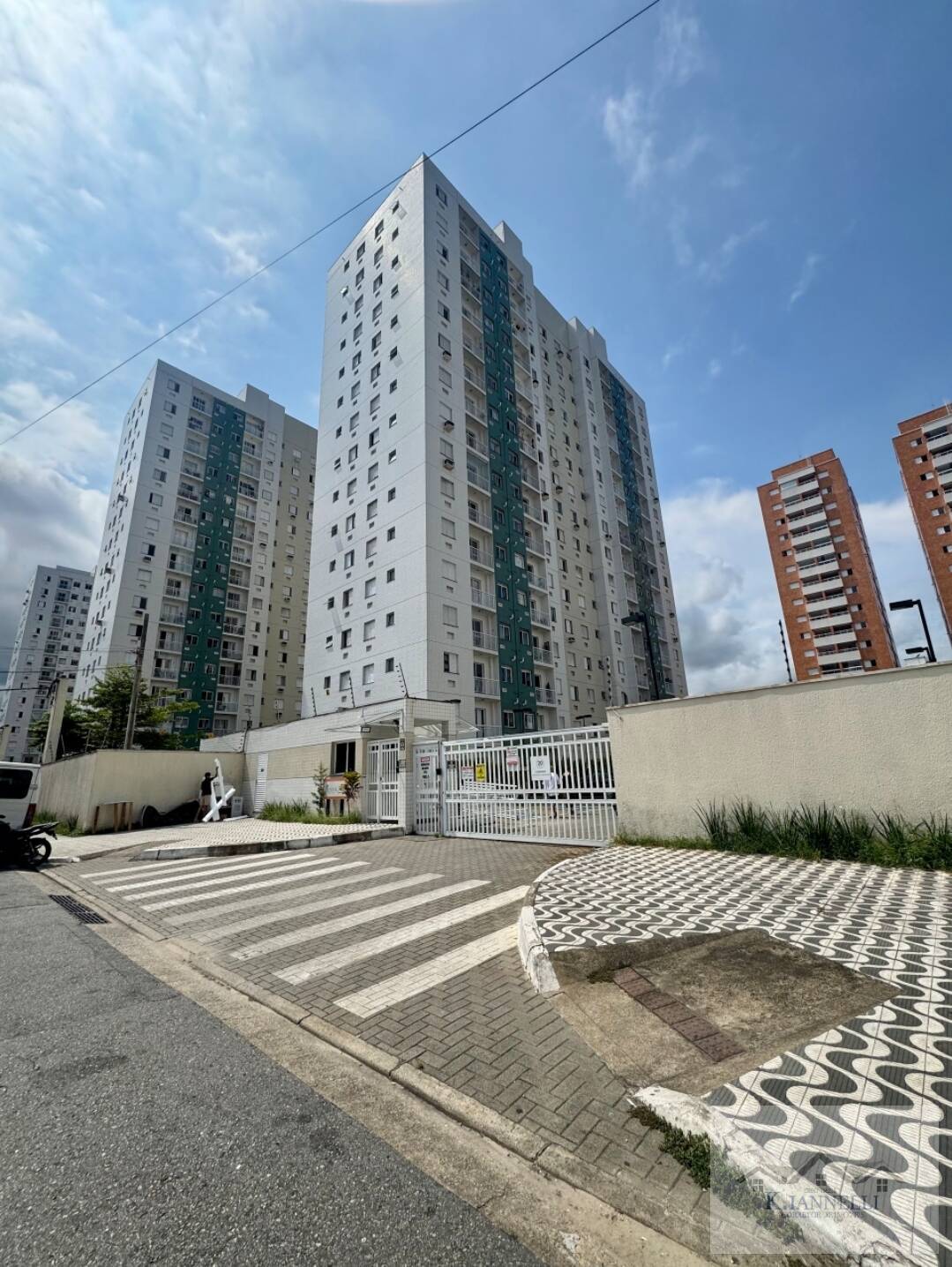 Sofisticação e Conforto a Apenas 200 Metros da Praia - 2 Dormitórios