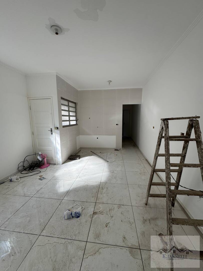 Casa para alugar com 2 quartos, 128m² - Foto 6