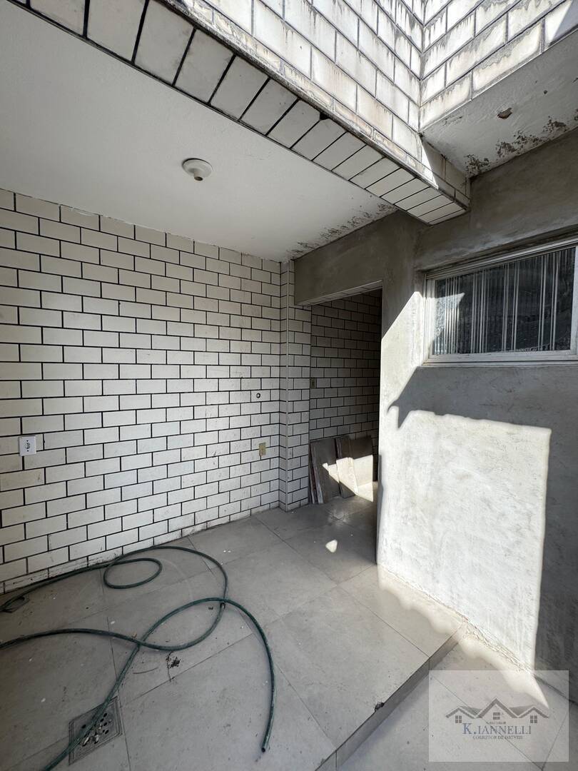 Casa para alugar com 2 quartos, 128m² - Foto 10