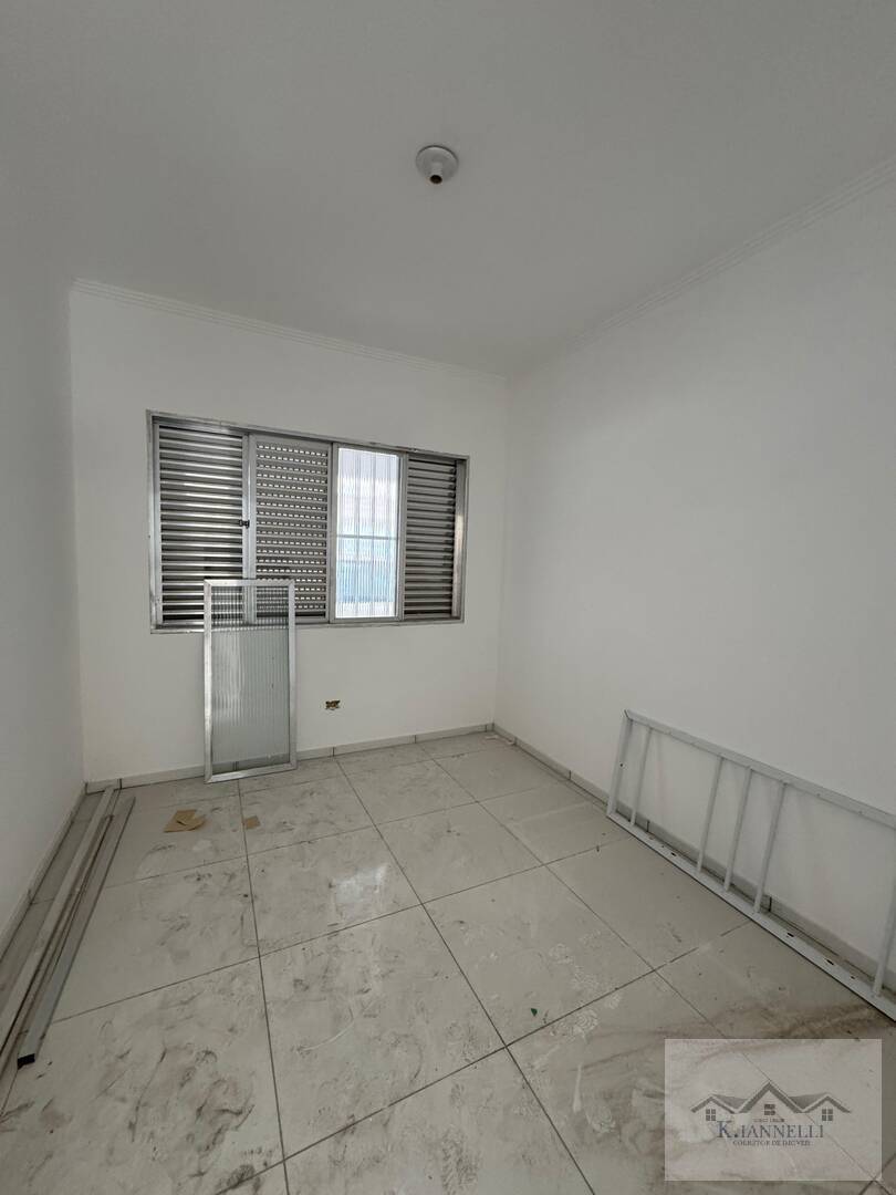 Casa para alugar com 2 quartos, 128m² - Foto 9