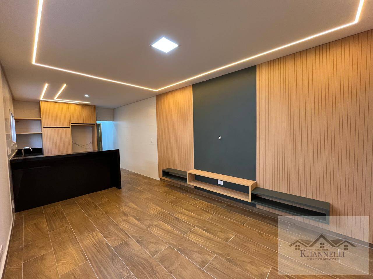 Casa Geminada 02 Dormitórios Suite Ocian 200m Praia