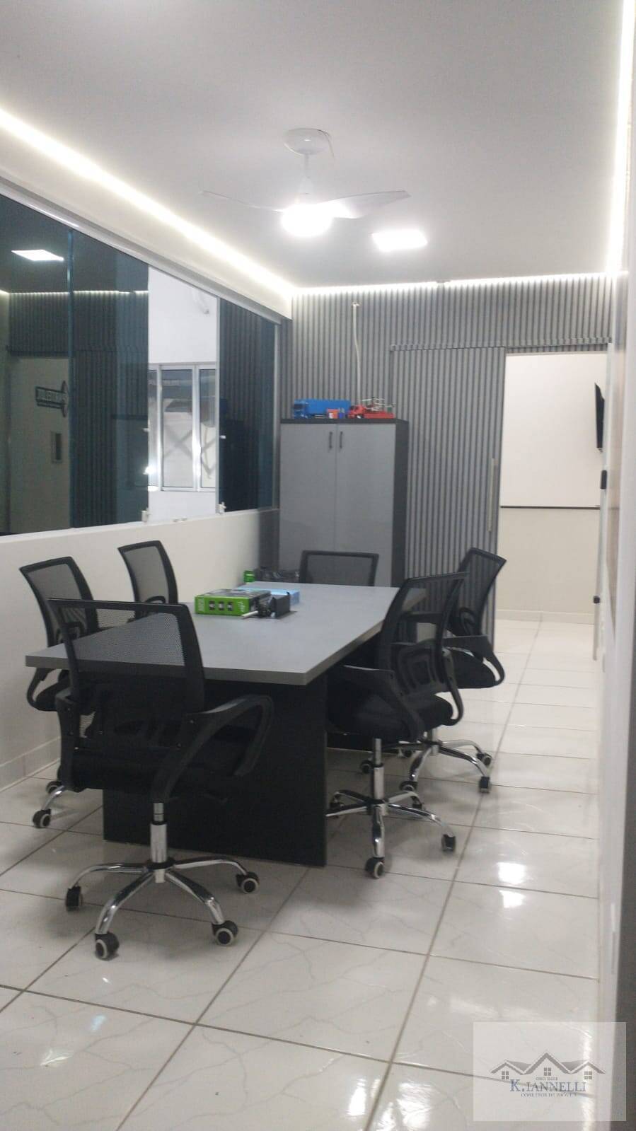 Depósito-Galpão-Armazém à venda, 250m² - Foto 9