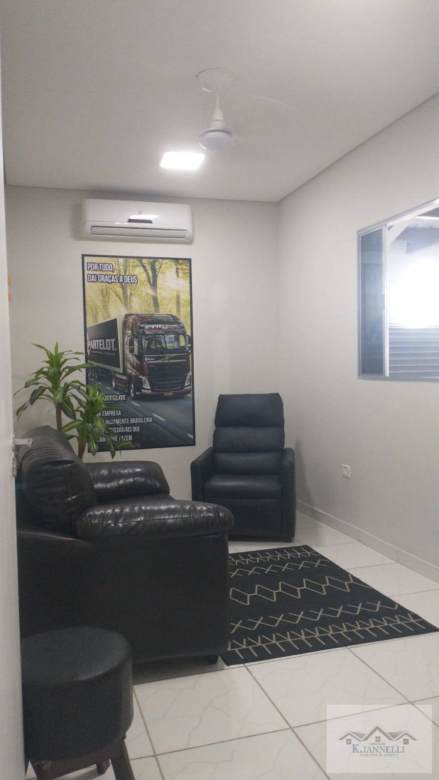 Depósito-Galpão-Armazém à venda, 250m² - Foto 11