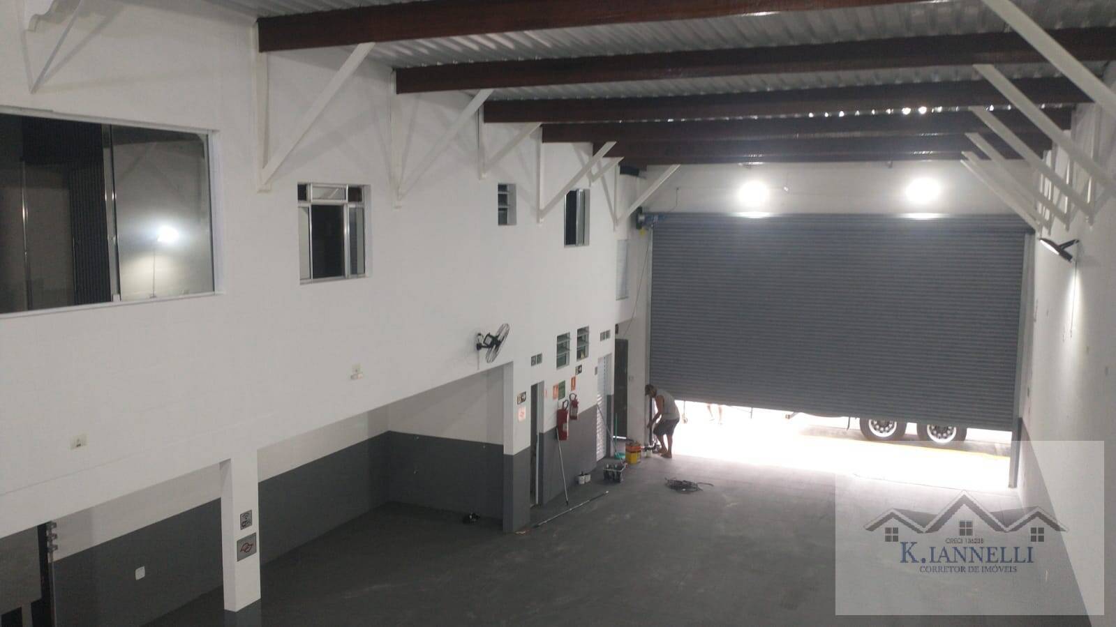 Depósito-Galpão-Armazém à venda, 250m² - Foto 4