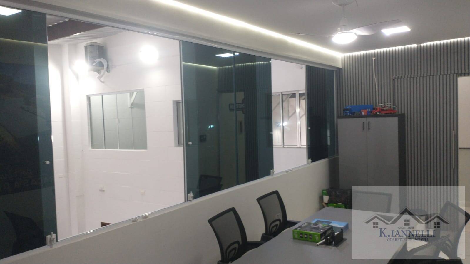 Depósito-Galpão-Armazém à venda, 250m² - Foto 25