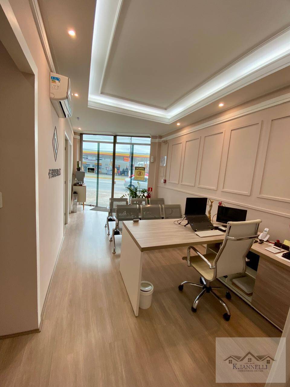 Loja Avenida Kennedy . Bairro Tupi . 70 metros . Com Salas . Locação