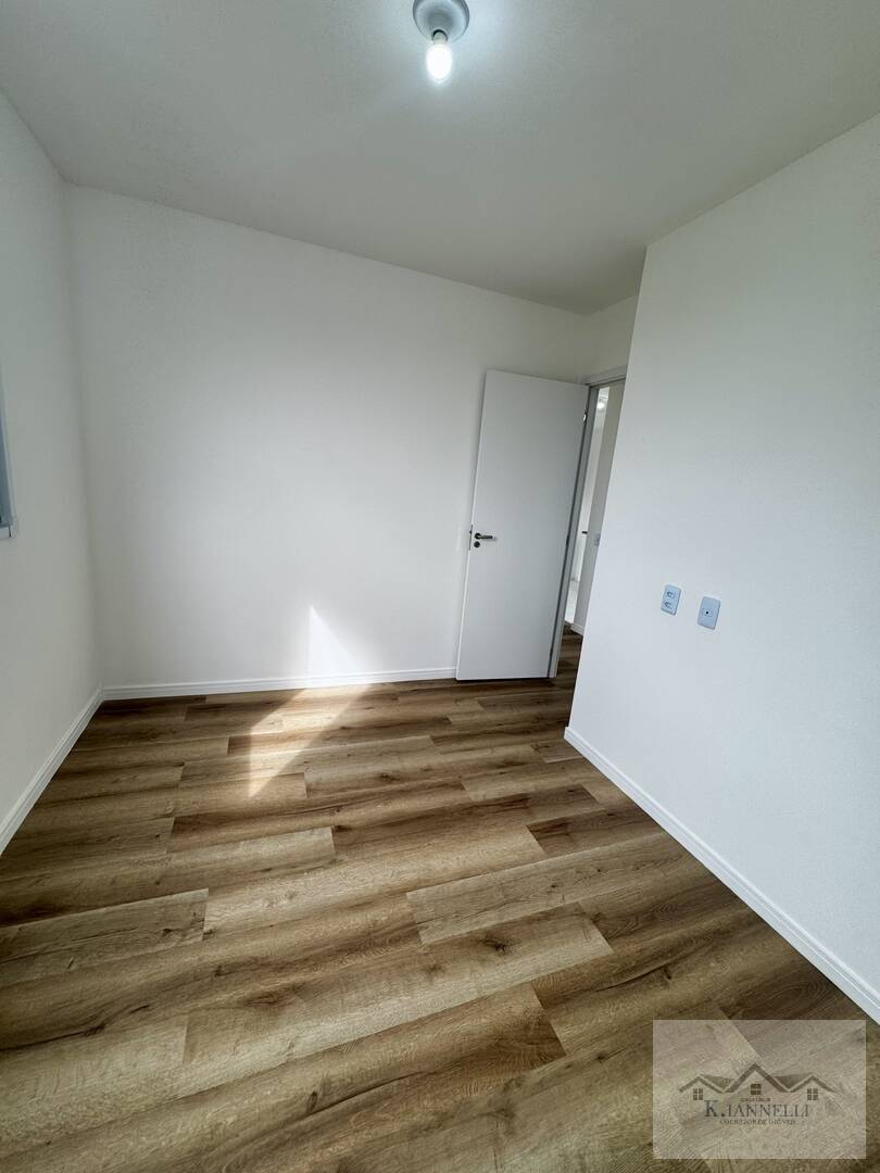 Apartamento para alugar com 2 quartos, 42m² - Foto 17
