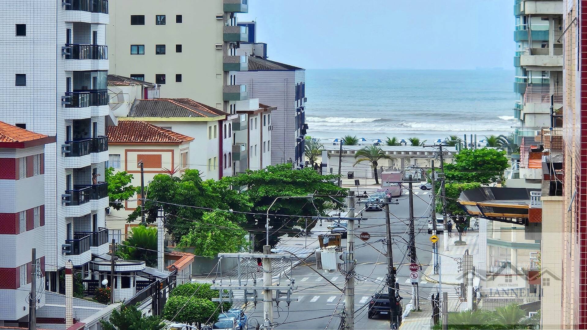 apartamento 2 dormitórios 300 metro da praia na Guilhermina a venda