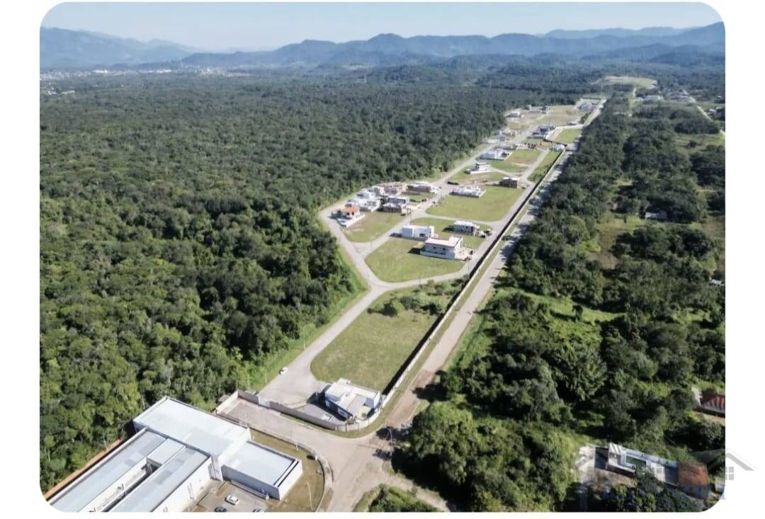 Casa de Condomínio à venda com 3 quartos, 179m² - Foto 3