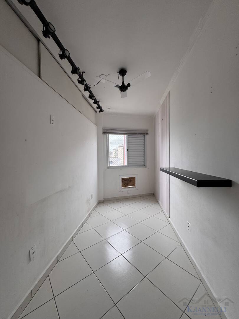Apartamento para alugar com 2 quartos, 60m² - Foto 18