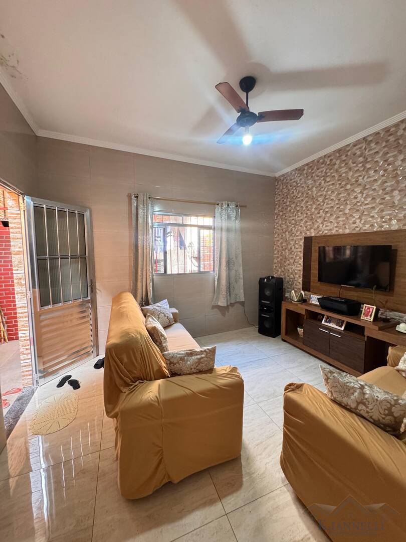 Casa, 2 quartos, 158 m² - Foto 1