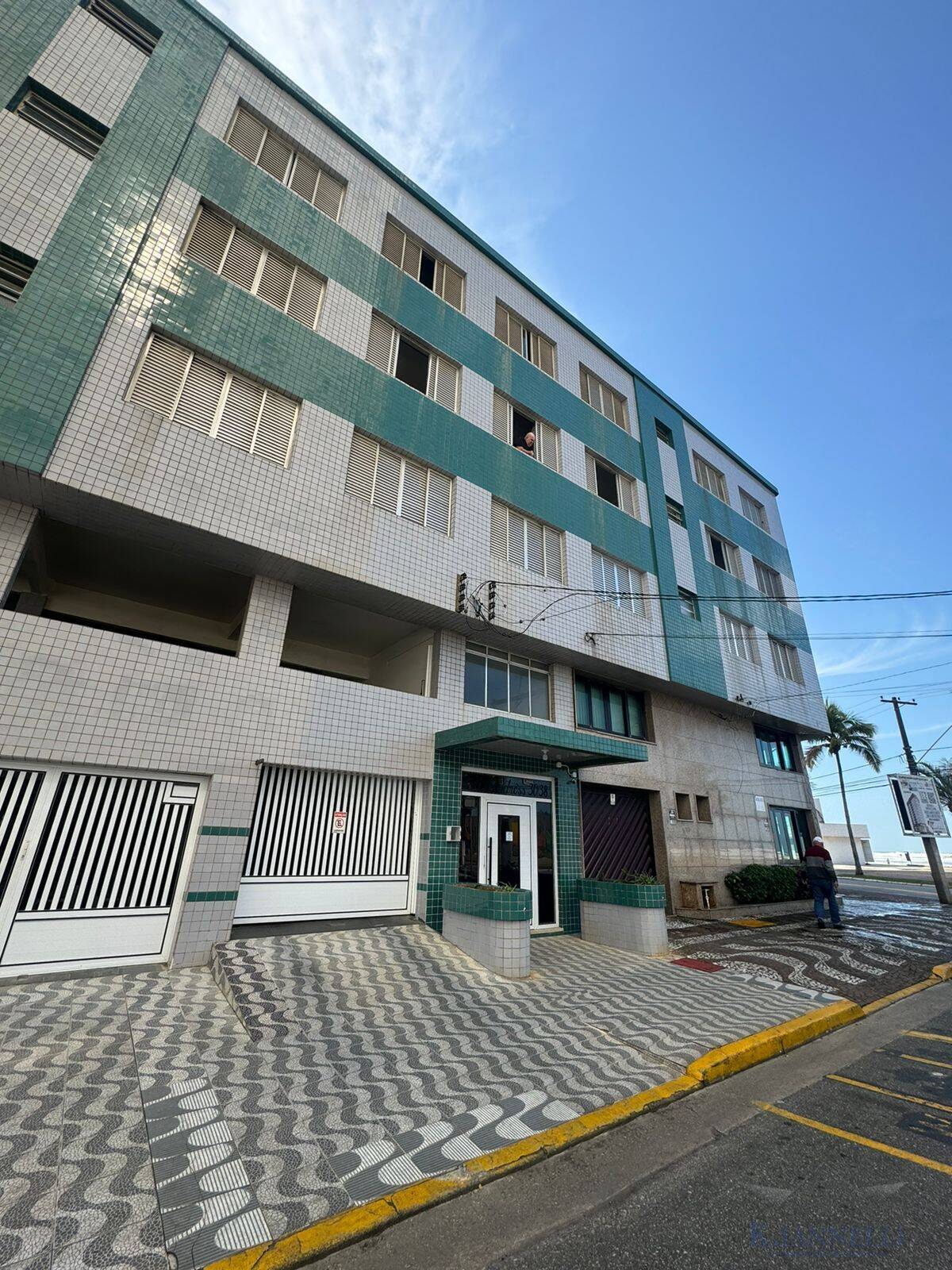 APARTAMENTO 2 DORMS COM VISTA PARA O MAR a venda na OCIAN