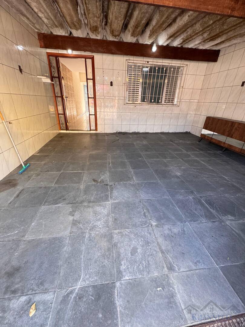 Casa para alugar com 2 quartos, 92m² - Foto 2