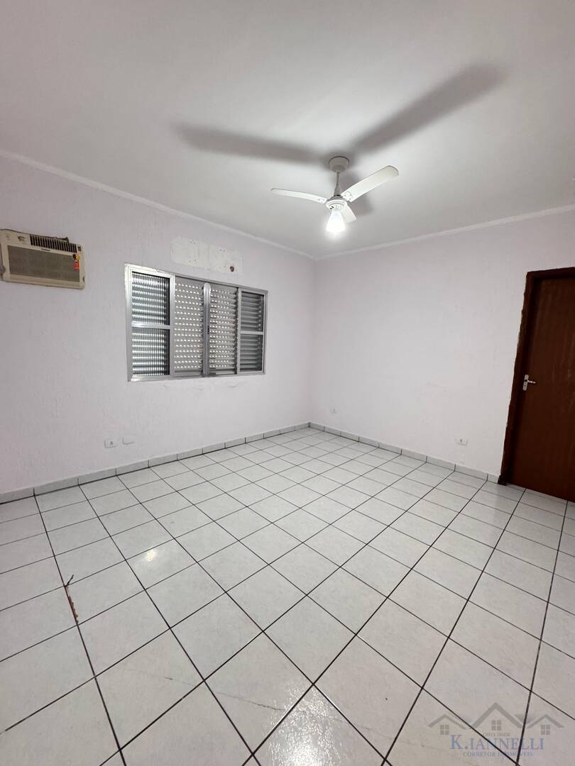 Casa para alugar com 2 quartos, 92m² - Foto 12