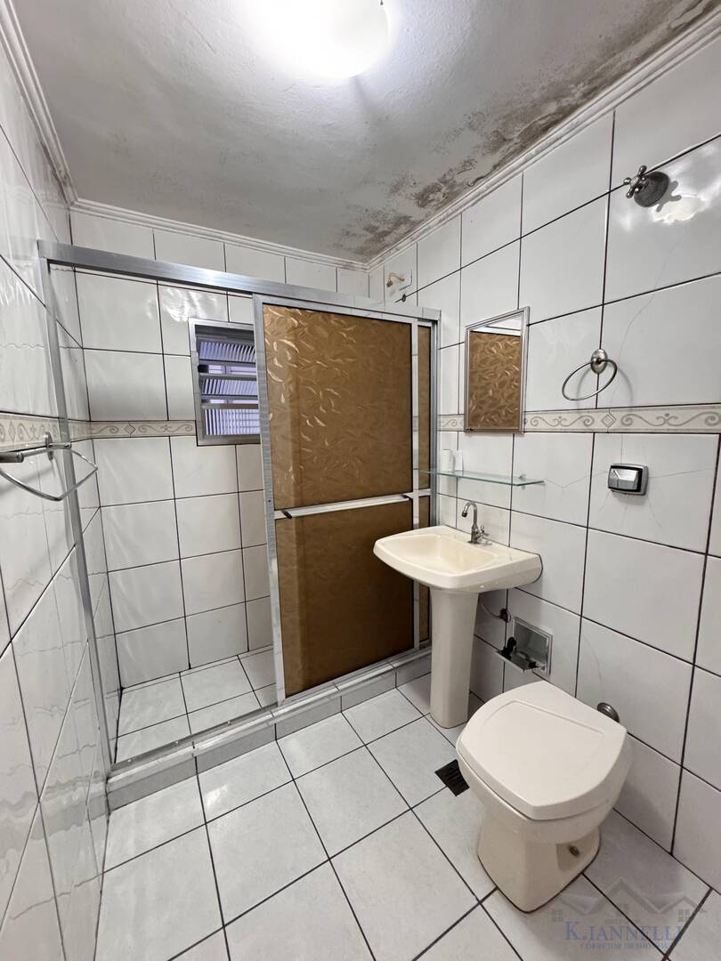 Casa para alugar com 2 quartos, 92m² - Foto 14