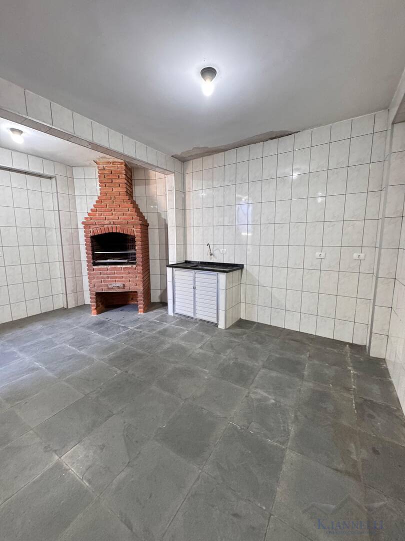Casa para alugar com 2 quartos, 92m² - Foto 15