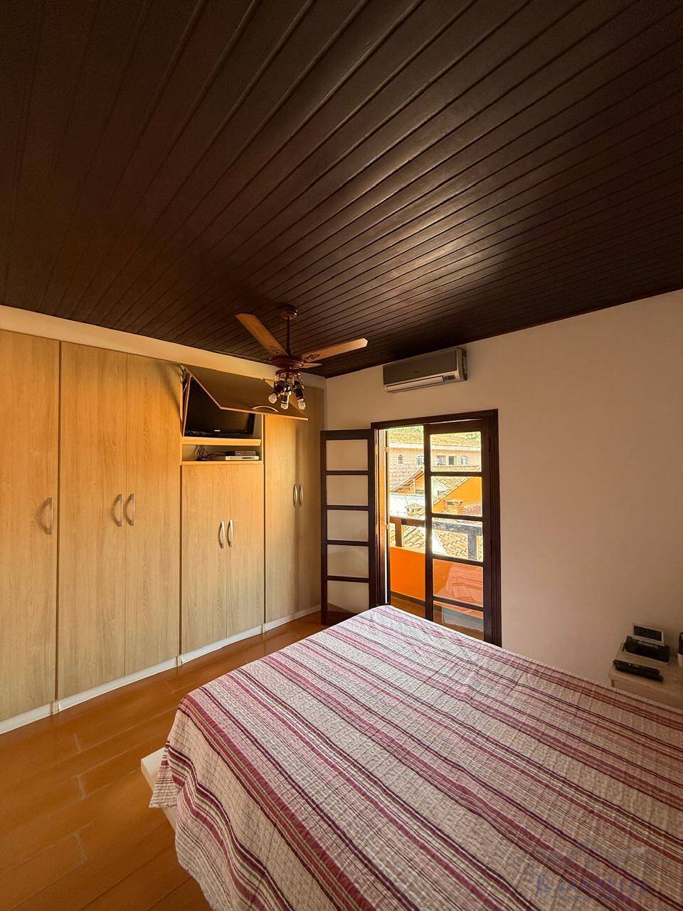 Sobrado, 4 quartos, 300 m² - Foto 44