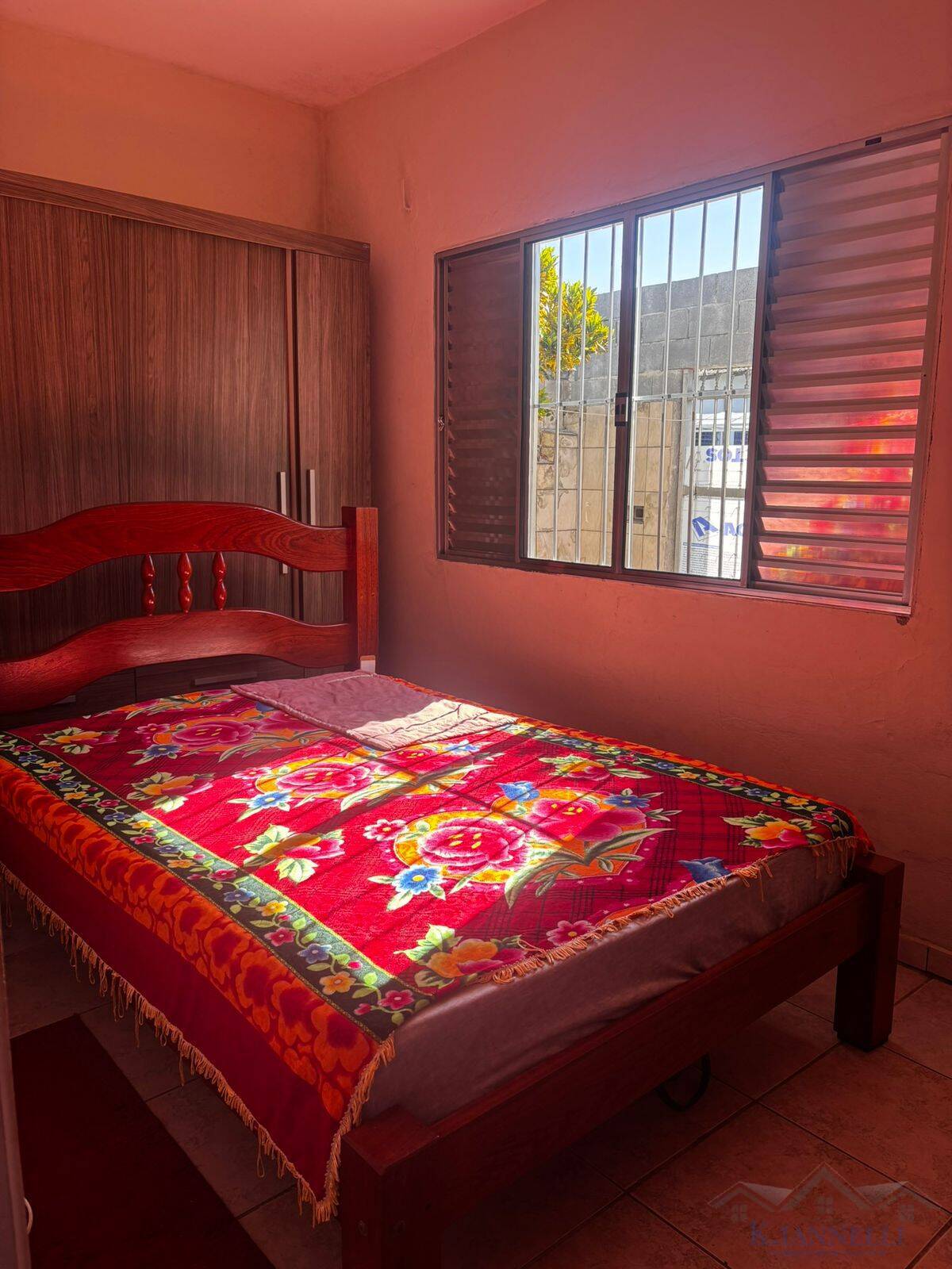 Casa, 2 quartos, 76 m² - Foto 1