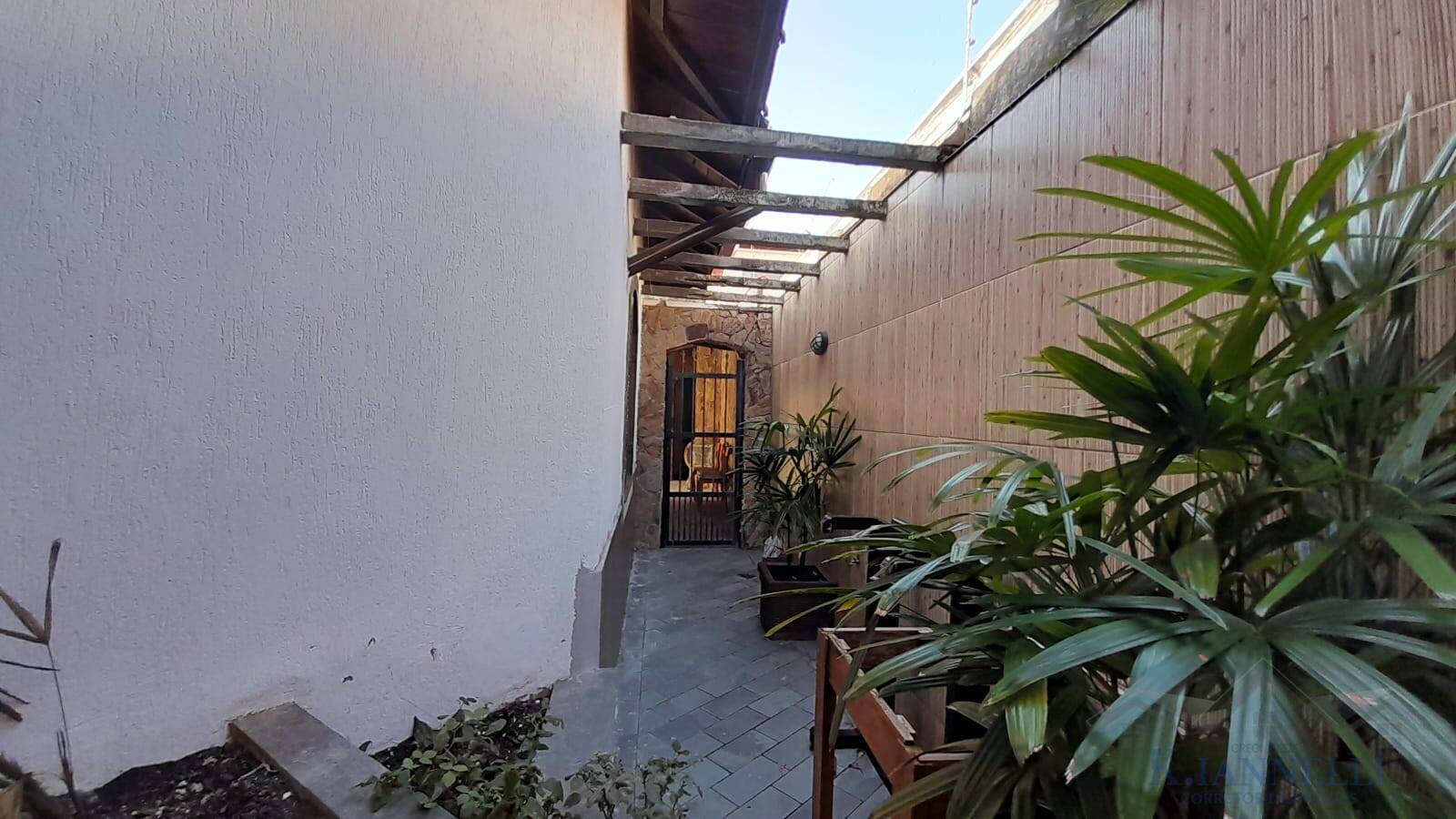 Casa, 3 quartos, 275 m² - Foto 28