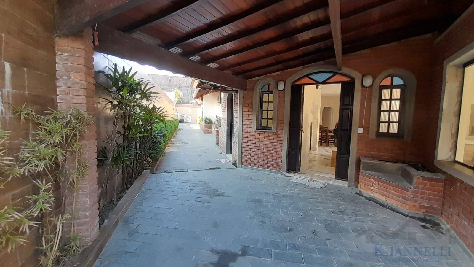 Casa, 3 quartos, 275 m² - Foto 29