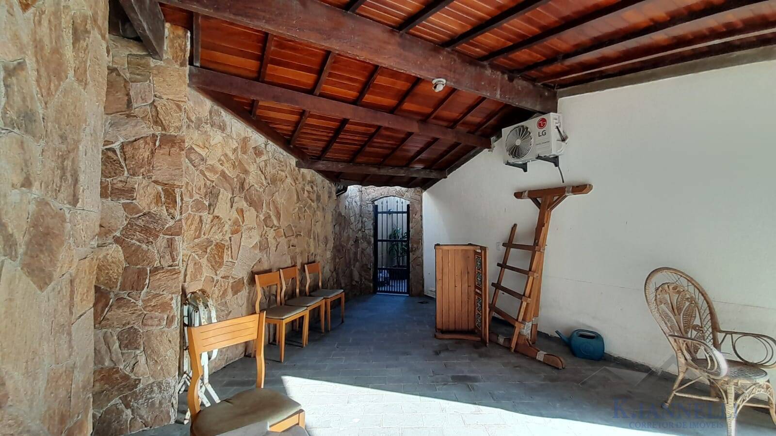 Casa, 3 quartos, 275 m² - Foto 49