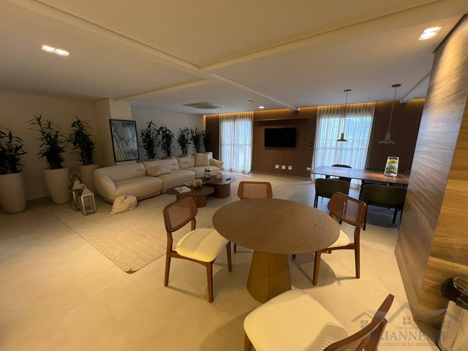 3 Suítes + 2 Vagas - Apartamento no Canto do Forte, Lazer Completo
