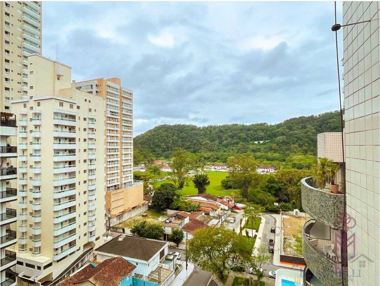 Apartamento 02 Dormitórios 1 Suite Sacada Churrasqueira Elevador 150m Praia