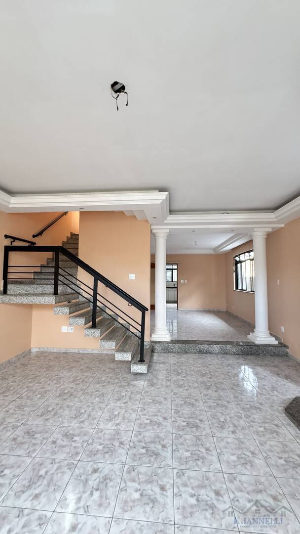Casa com 3 Quartos sendo 1 Suite, Ocian, Praia Grande / Alugo .