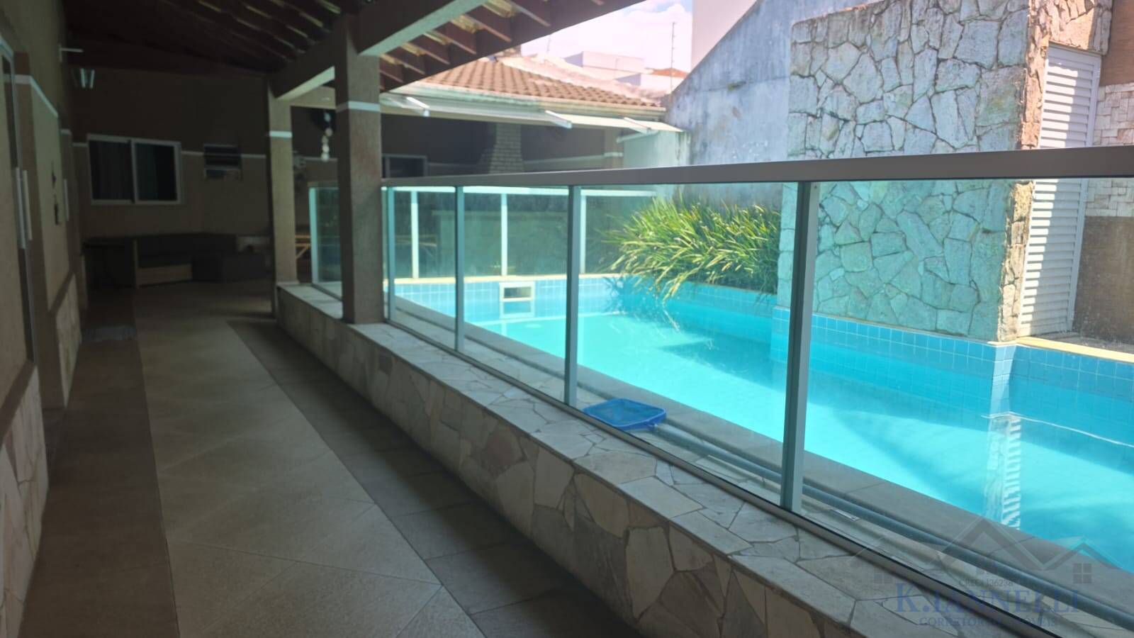 Casa, 3 quartos, 230 m² - Foto 2