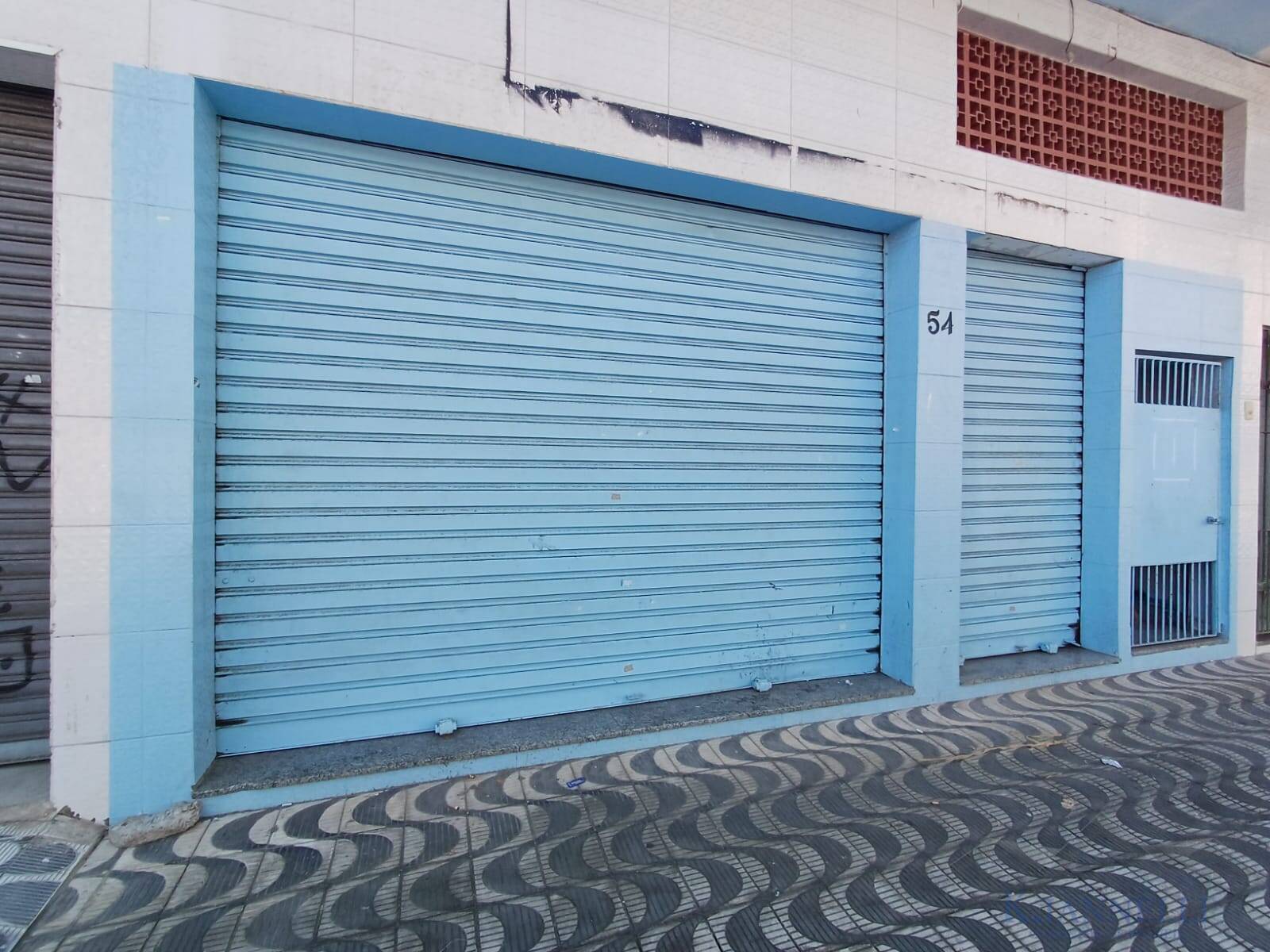 Loja comercial no Boqueirão 100m² ideal para bares e restaurantes