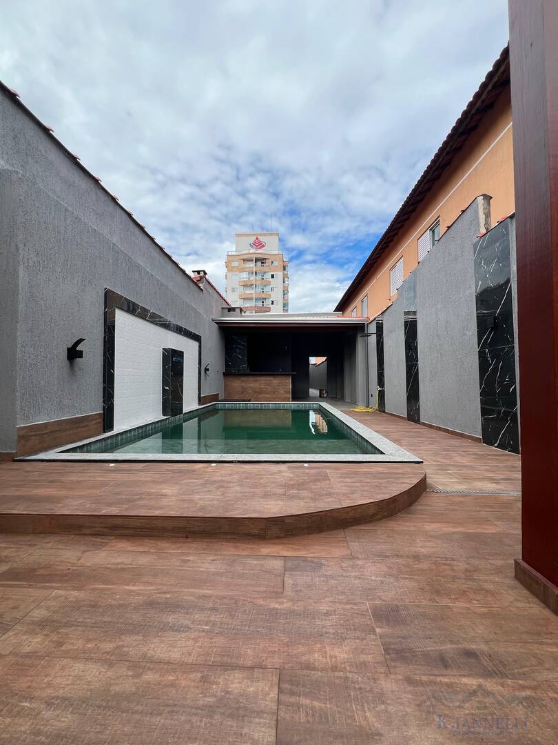 Casa, 1 quarto, 250 m² - Foto 2