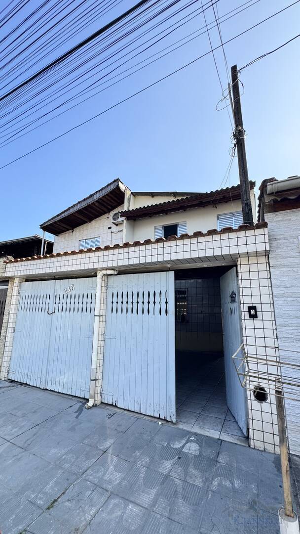 Sobrado, 2 quartos, 180 m² - Foto 1
